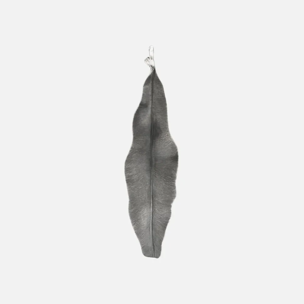 Ole Lynggaard Pendants-Leaves pendant tall