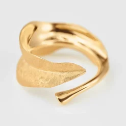 Ole Lynggaard Rings-Leaves ring medium