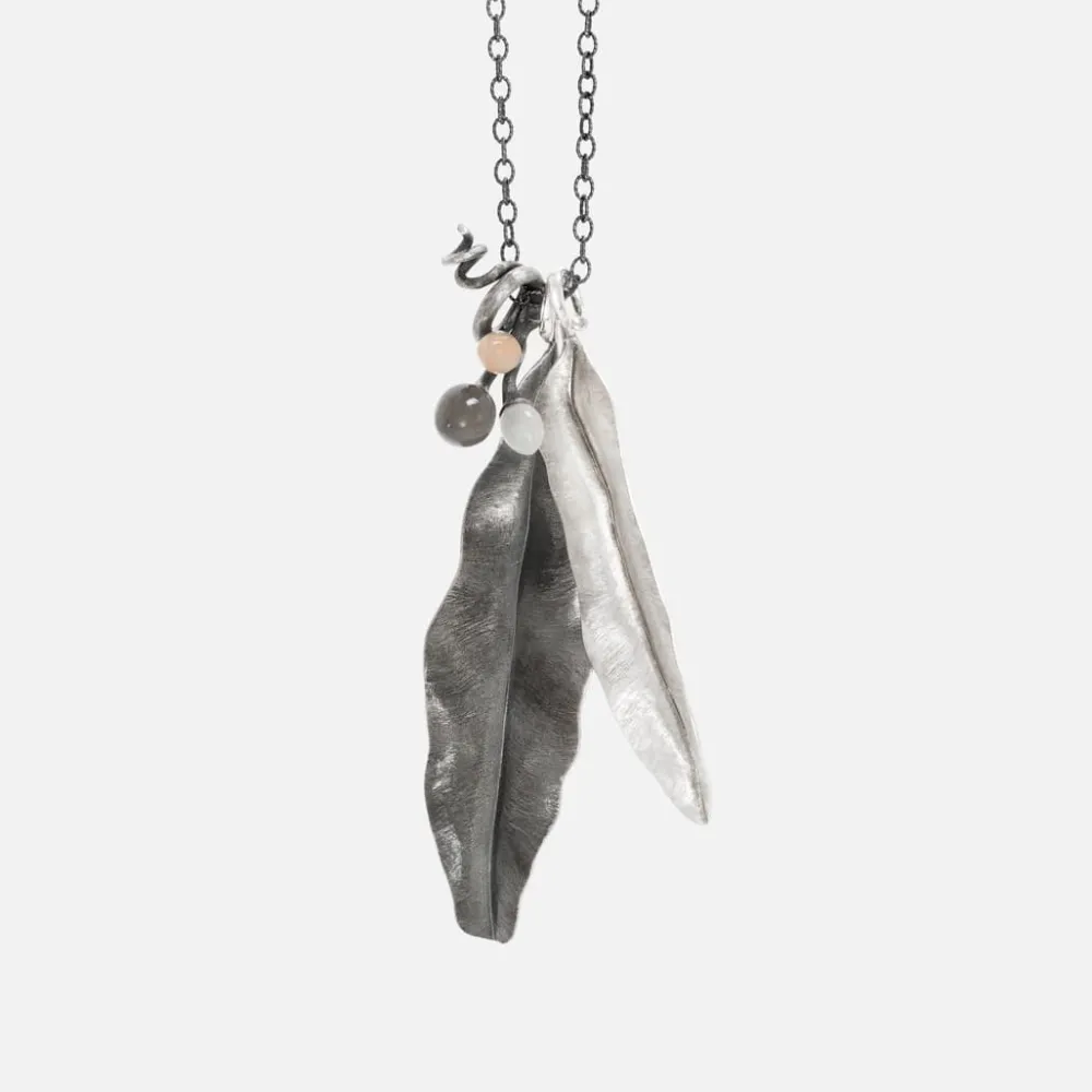 Ole Lynggaard Pendants-Lotus Midnight pendant
