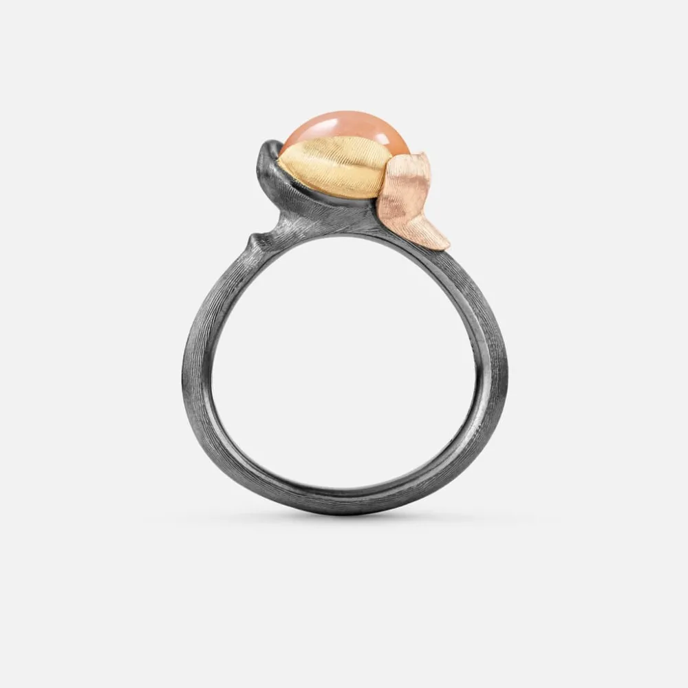 Ole Lynggaard Rings-Lotus ring 1