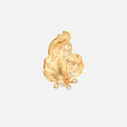 Ole Lynggaard Earring Singles-Wild Rose stud earring